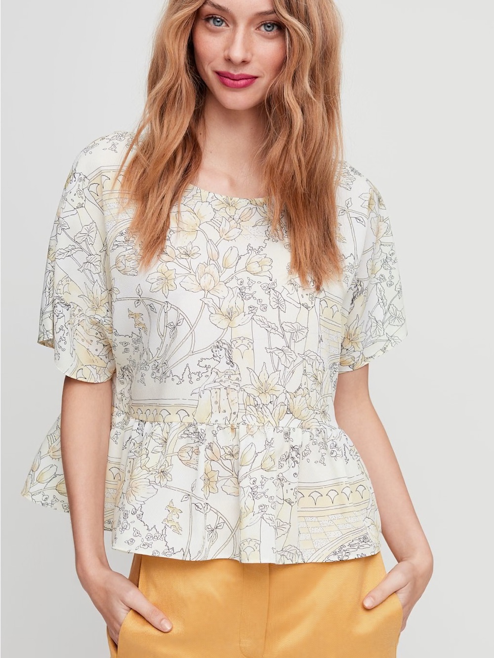 Aritzia Wilfred MACEE BLOUSE
size M in ESPACE/BUTTER YELLOW